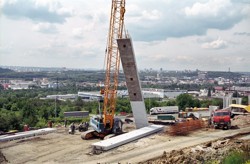 The technology of prefabricated diaphragm walls used for the construction of line abutment walls along roads; the Radial road in Prague-Vysočany