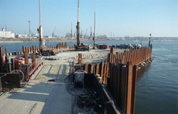 Sealing a building cofferdam bottom under a bridge pillar with a jet grouting board; the Apollo Bridge in Bratislava